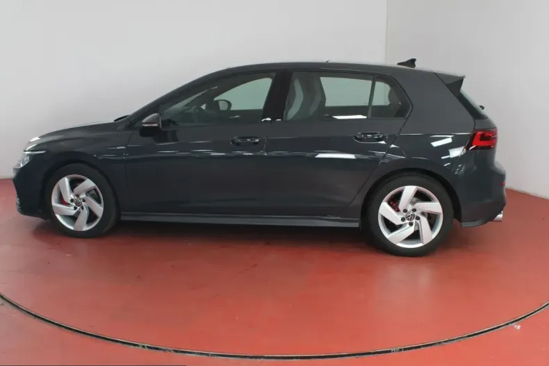Volkswagen Golf din 2024 cu 39.434 km - oferta VOL224727 - foto 24