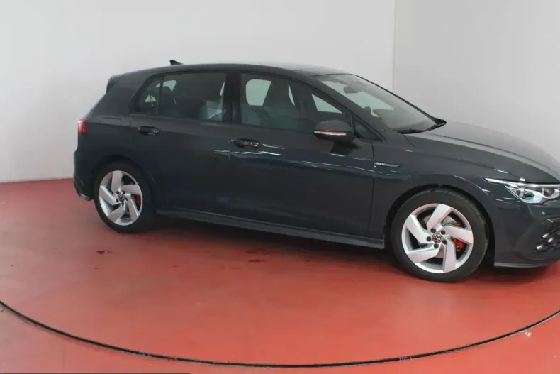 Volkswagen Golf din 2024 cu 39.434 km - oferta VOL224727 - foto 36