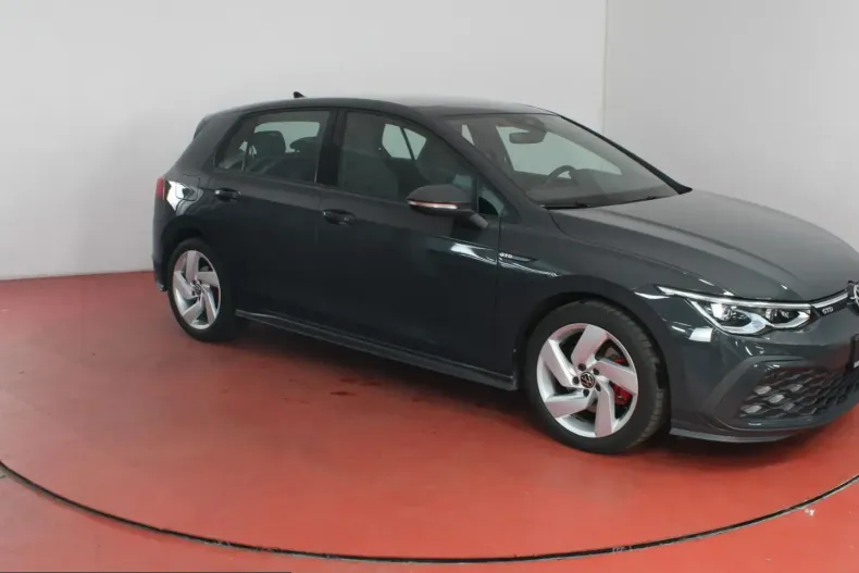 Volkswagen Golf din 2024 cu 39.434 km - oferta VOL224727 - foto 37
