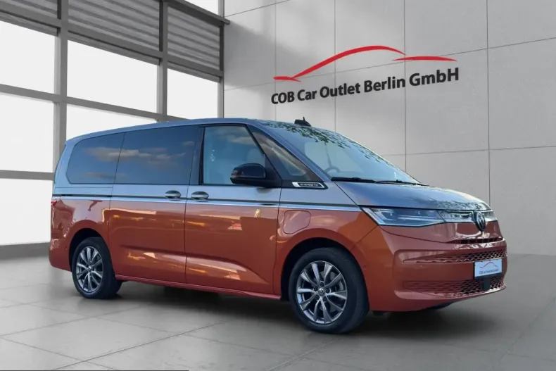 Volkswagen T7 Multivan din 2023 cu 66.372 km - oferta VOL224732 - foto 3