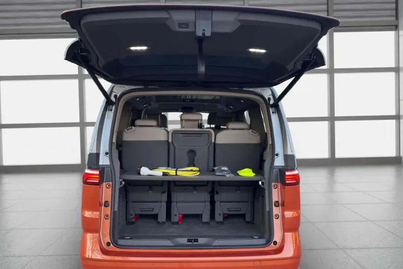 Volkswagen T7 Multivan din 2023 cu 66.372 km - oferta VOL224732 - foto 15
