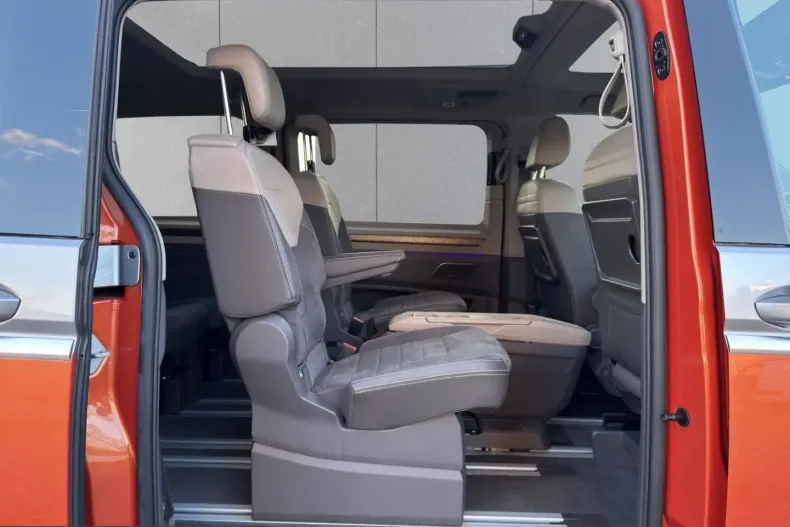 Volkswagen T7 Multivan din 2023 cu 66.372 km - oferta VOL224732 - foto 20