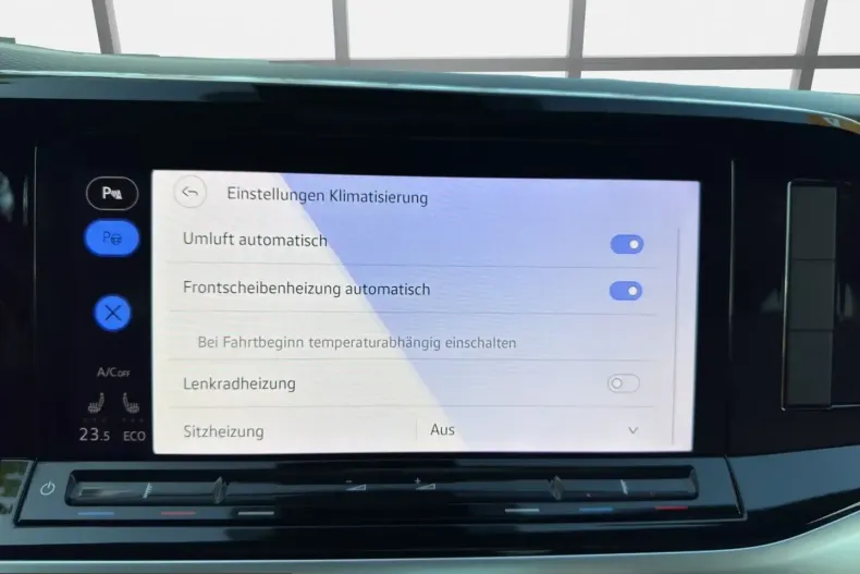 Volkswagen T7 Multivan din 2023 cu 66.372 km - oferta VOL224732 - foto 35