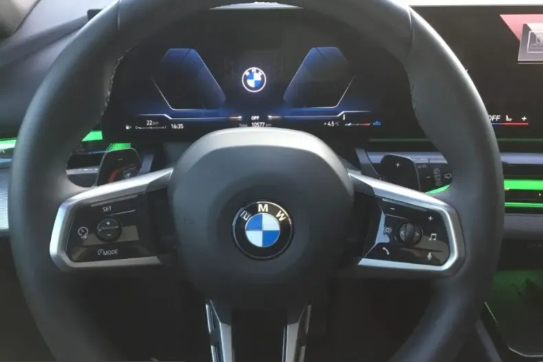 BMW 520 (Seria 5) din 2025 cu 10.575 km - oferta BMW224738 - foto 13
