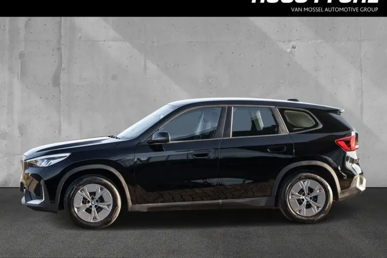 BMW iX1 (Seria X) din 2023 cu 32.200 km - oferta BMW224739 - foto 2