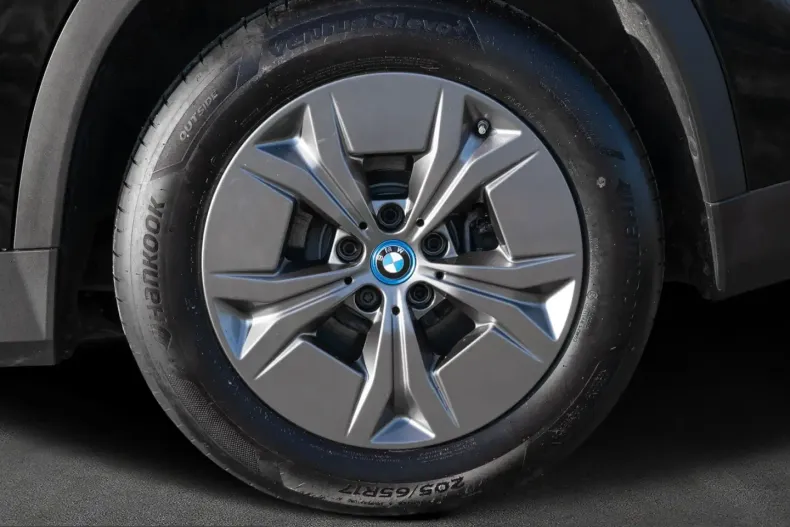 BMW iX1 (Seria X) din 2023 cu 32.200 km - oferta BMW224739 - foto 5