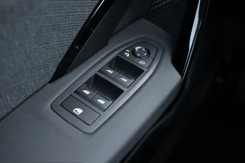 BMW iX1 (Seria X) din 2023 cu 32.200 km - oferta BMW224739 - foto 20