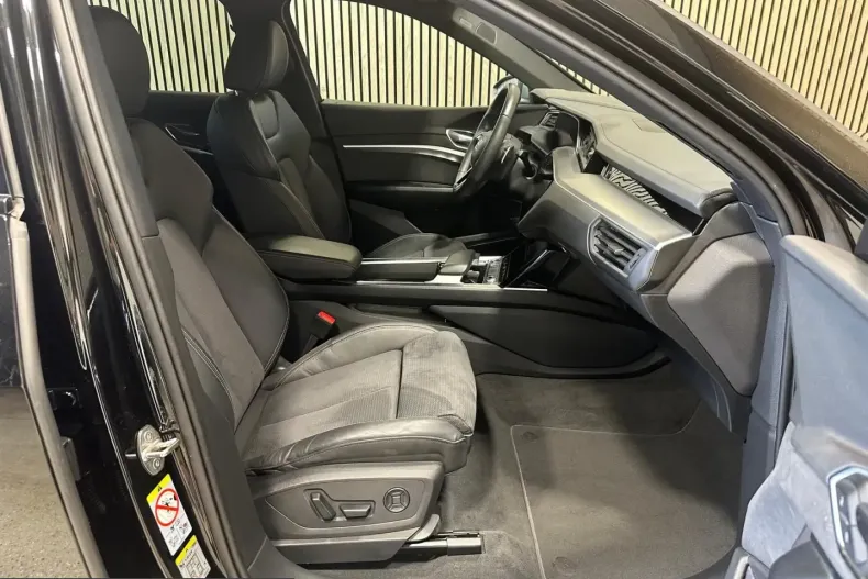 Audi e-tron din 2022 cu 63.701 km - oferta AUD224740 - foto 12