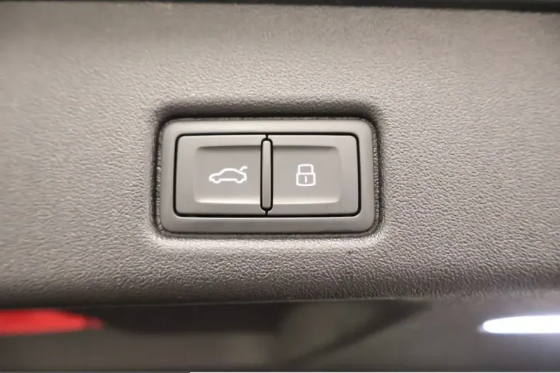 Audi Q5 din 2025 cu 22.457 km - oferta AUD224741 - foto 25