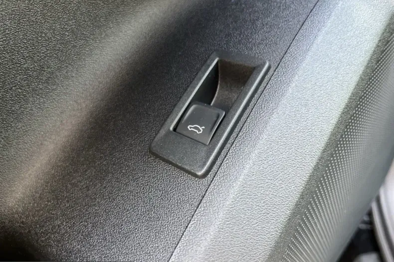 Audi Q5 din 2025 cu 13.900 km - oferta AUD224742 - foto 19