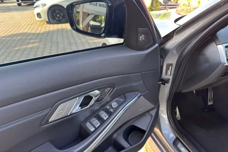 BMW 320 (Seria 3) din 2023 cu 55.000 km - oferta BMW224744 - foto 13