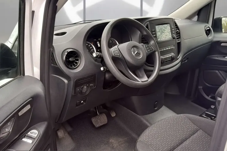 Mercedes-Benz Vito din 2022 cu 51.950 km - oferta MER224748 - foto 13