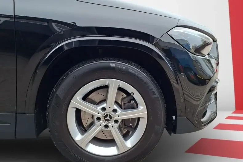Mercedes-Benz GLA 180 (Clasa GLA) din 2024 cu 63.031 km - oferta MER224750 - foto 5
