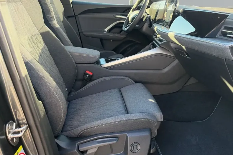 Audi Q5 din 2025 cu 17.267 km - oferta AUD224751 - foto 10
