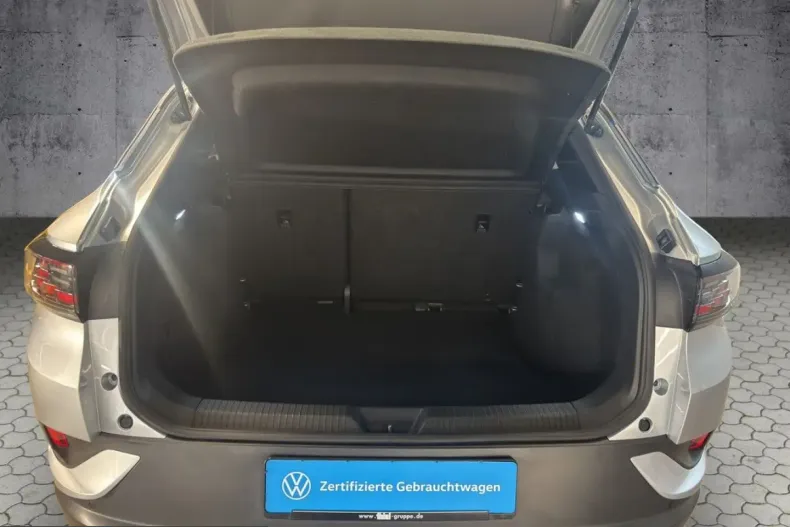 Volkswagen ID.4 din 2023 cu 43.900 km - oferta VOL224754 - foto 12