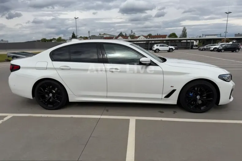 BMW 530 (Seria 5) din 2023 cu 55.970 km - oferta BMW224755 - foto 6