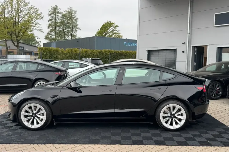 Tesla Model 3 din 2022 cu 67.224 km - oferta TES224756 - foto 6
