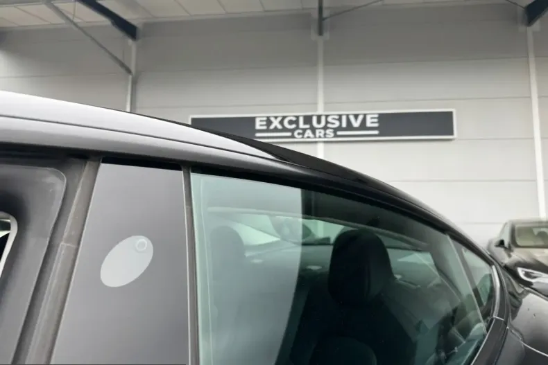 Tesla Model 3 din 2022 cu 67.224 km - oferta TES224756 - foto 23