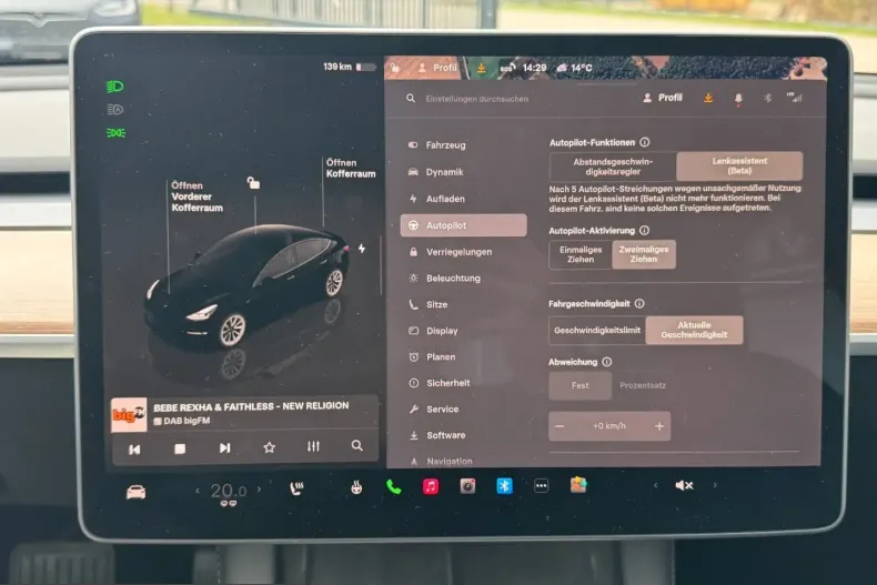 Tesla Model 3 din 2022 cu 67.224 km - oferta TES224756 - foto 28