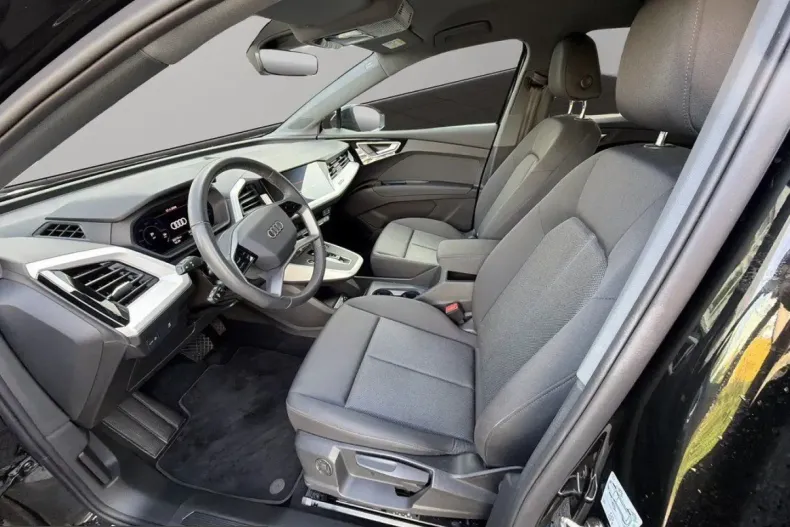 Audi Q4 e-tron din 2023 cu 20.400 km - oferta AUD224765 - foto 11