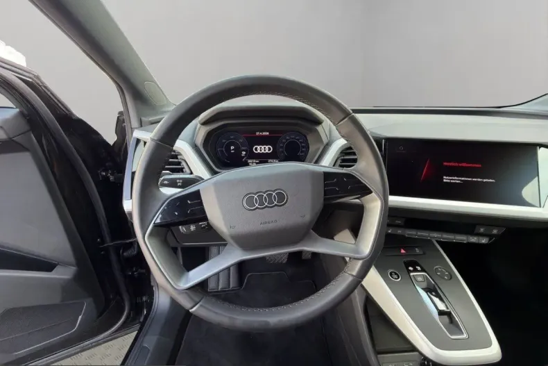 Audi Q4 e-tron din 2023 cu 20.400 km - oferta AUD224765 - foto 12