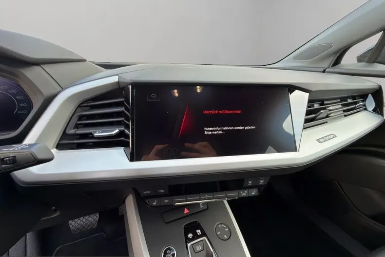 Audi Q4 e-tron din 2023 cu 20.400 km - oferta AUD224765 - foto 15
