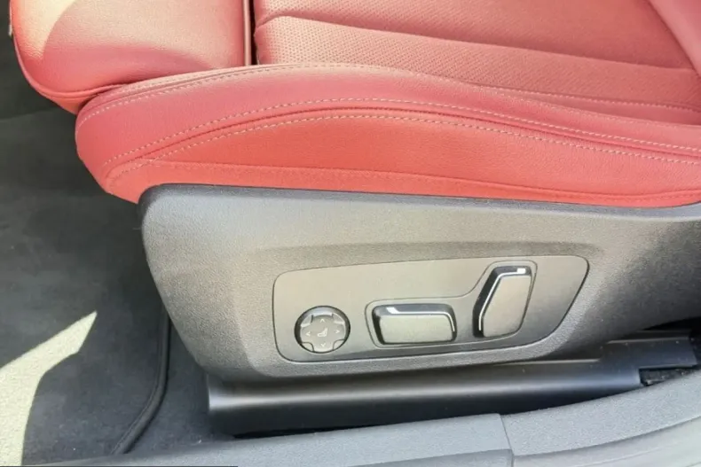 BMW i4 (Seria 4) din 2025 cu 26.315 km - oferta BMW224766 - foto 12