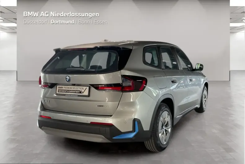 BMW iX1 (Seria X) din 2023 cu 64.787 km - oferta BMW224767 - foto 2