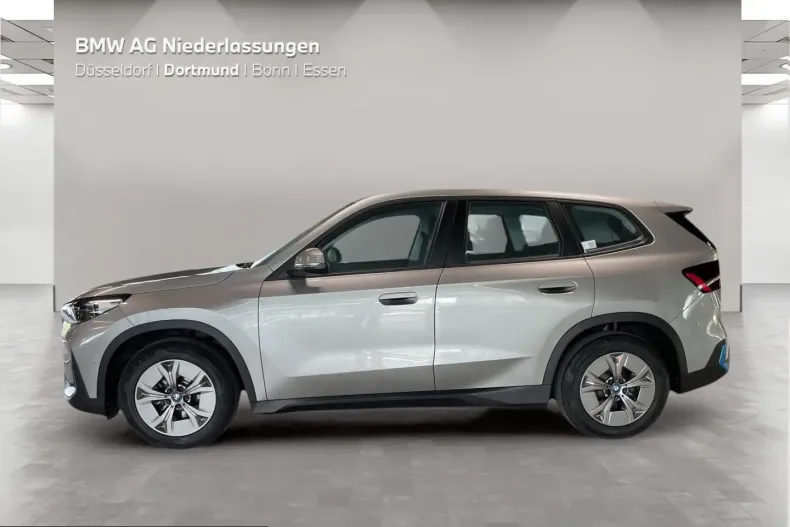 BMW iX1 (Seria X) din 2023 cu 64.787 km - oferta BMW224767 - foto 3