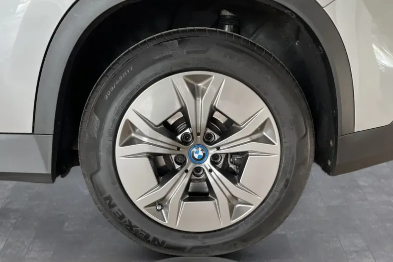 BMW iX1 (Seria X) din 2023 cu 64.787 km - oferta BMW224767 - foto 12