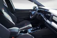 Volkswagen Golf din 2024 cu 47.215 km - oferta VOL224768 - foto 8