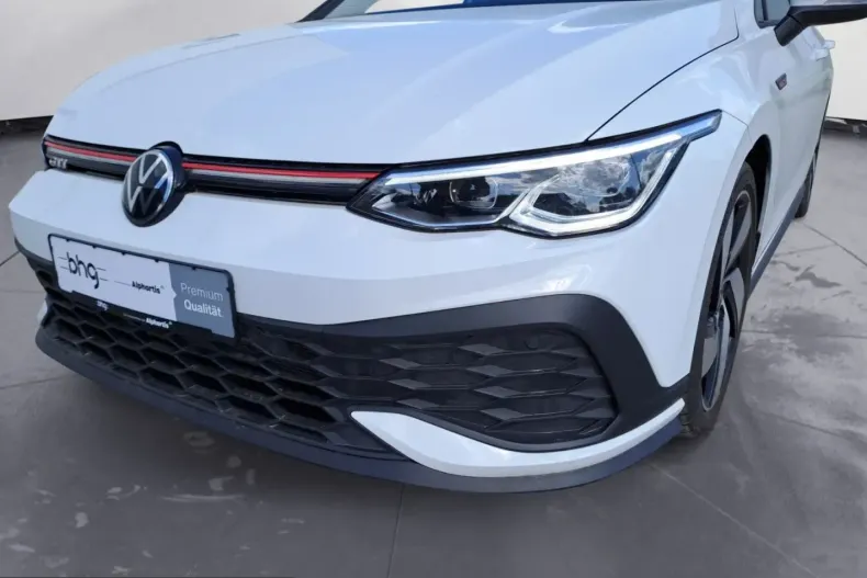 Volkswagen Golf din 2024 cu 47.215 km - oferta VOL224768 - foto 12