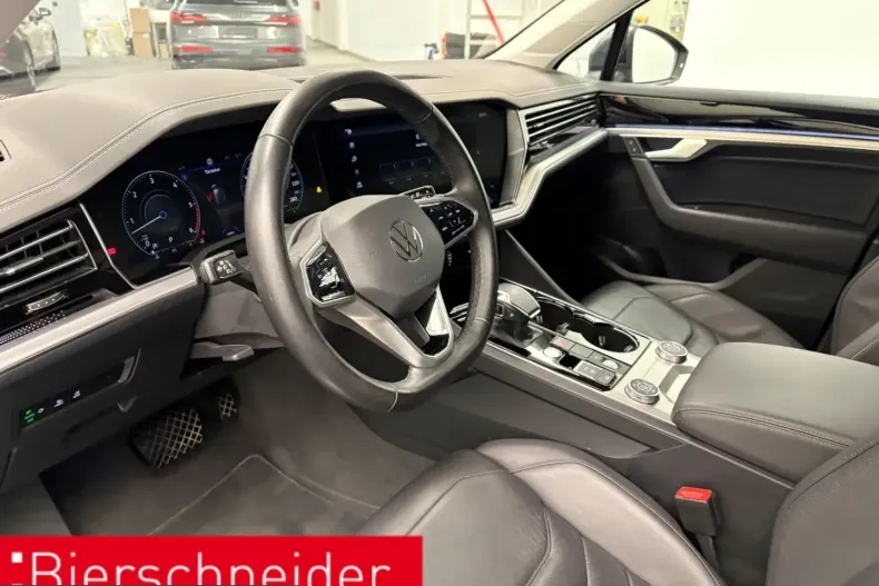 Volkswagen Touareg din 2023 cu 64.595 km - oferta VOL224769 - foto 10