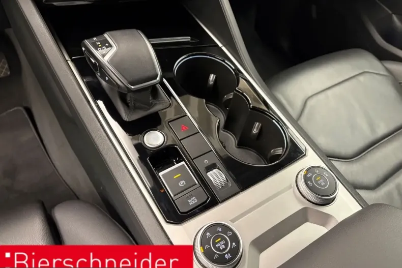 Volkswagen Touareg din 2023 cu 64.595 km - oferta VOL224769 - foto 16