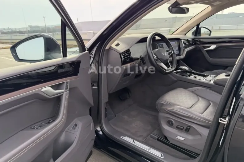 Volkswagen Touareg din 2022 cu 67.660 km - oferta VOL224776 - foto 20