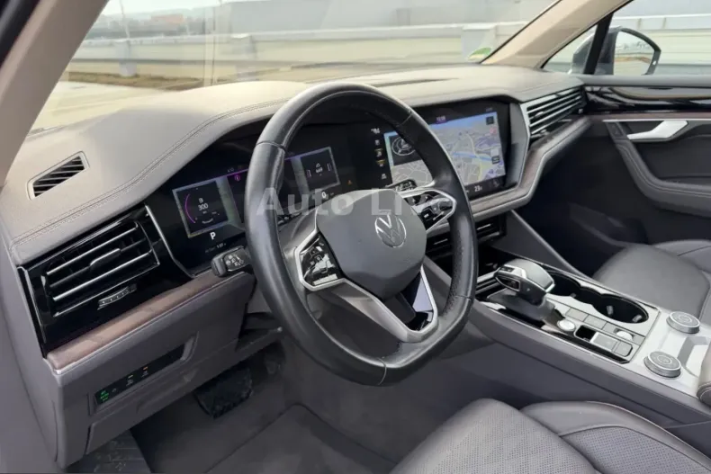 Volkswagen Touareg din 2022 cu 67.660 km - oferta VOL224776 - foto 21