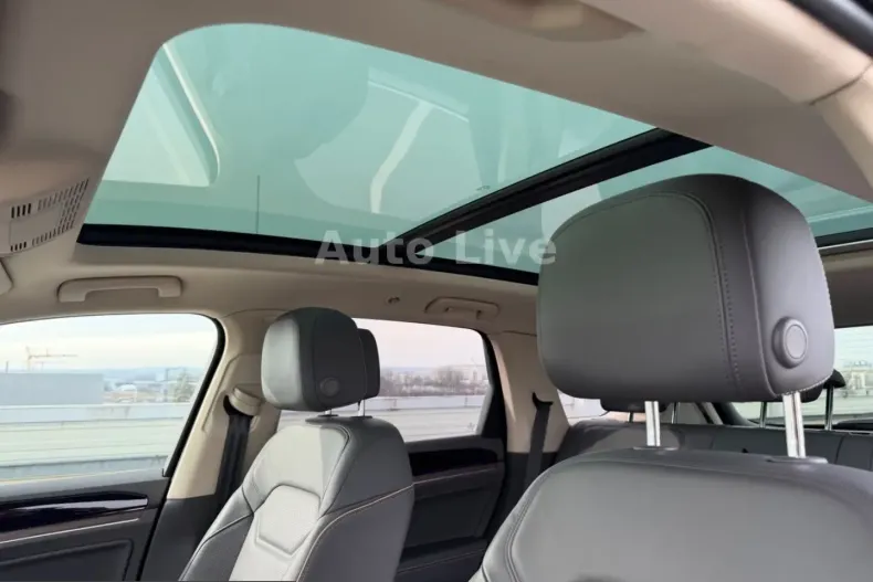 Volkswagen Touareg din 2022 cu 67.660 km - oferta VOL224776 - foto 33