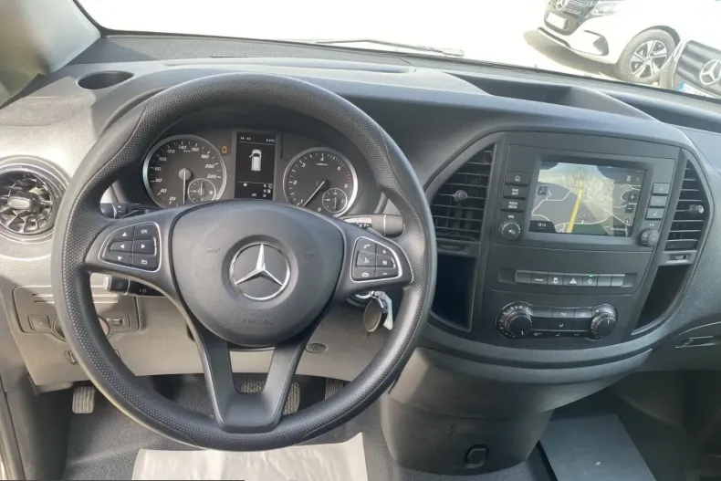 Mercedes-Benz Vito din 2022 cu 57.250 km - oferta MER224777 - foto 12