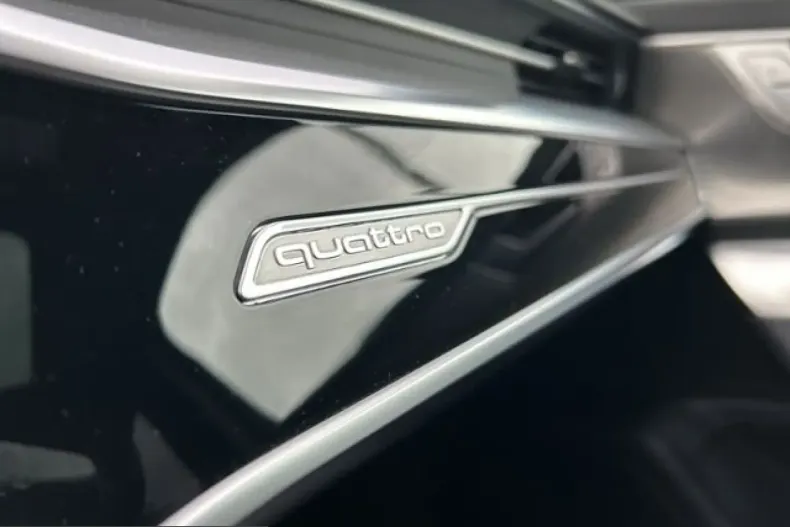 Audi A6 din 2022 cu 75.342 km - oferta AUD224778 - foto 14