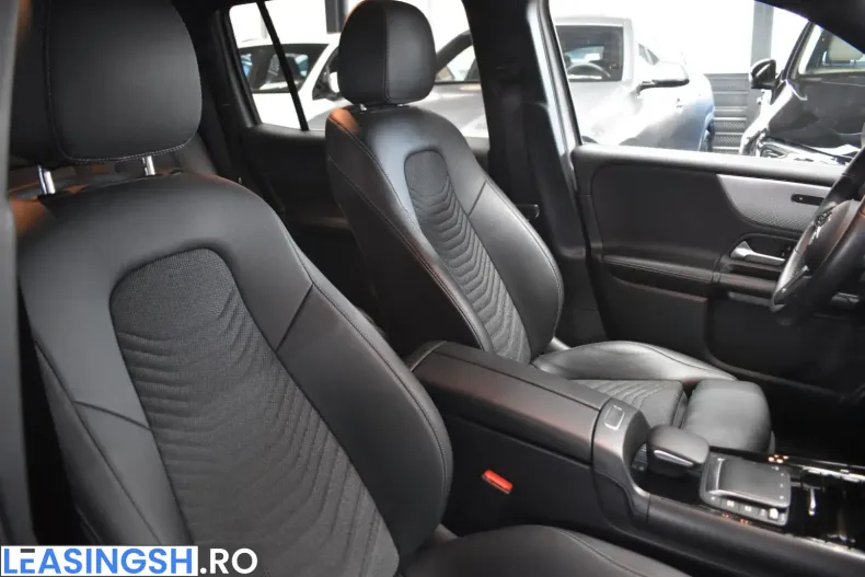 Mercedes-Benz GLB 200 (Clasa GLB) din 2022 cu 45.900 km - oferta MER224784 - foto 13