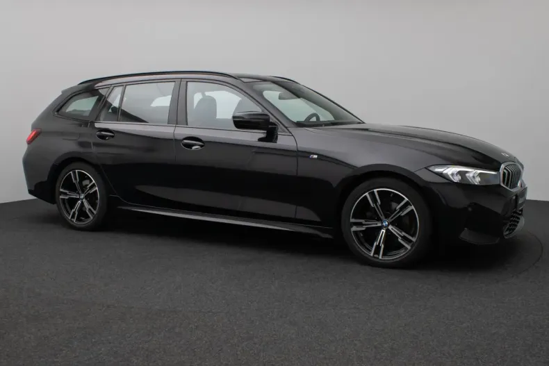BMW 318d (Seria 3) din 2023 cu 41.039 km - oferta BMW224790 - foto 4