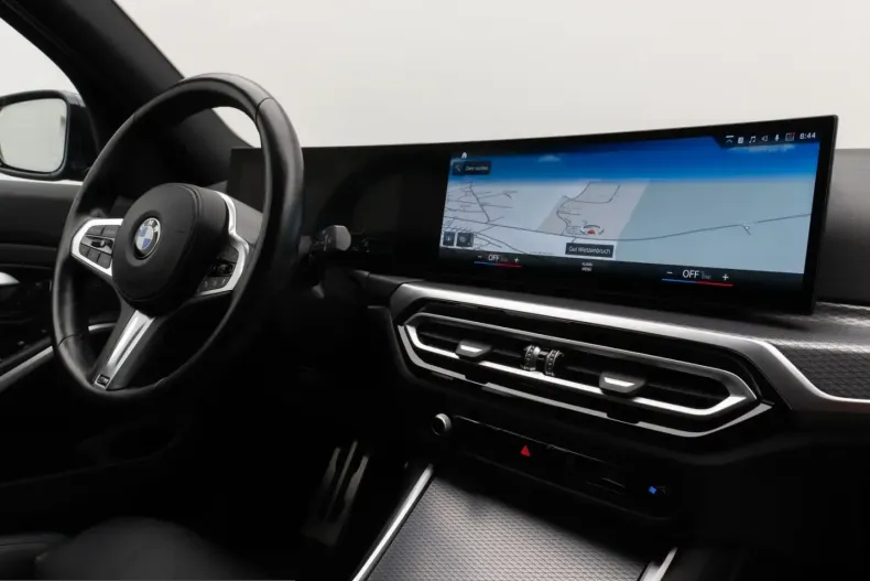 BMW 318d (Seria 3) din 2023 cu 41.039 km - oferta BMW224790 - foto 37