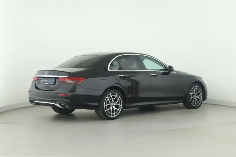 Mercedes-Benz E 300 (Clasa E) din 2022 cu 63.732 km - oferta MER224792 - foto 6