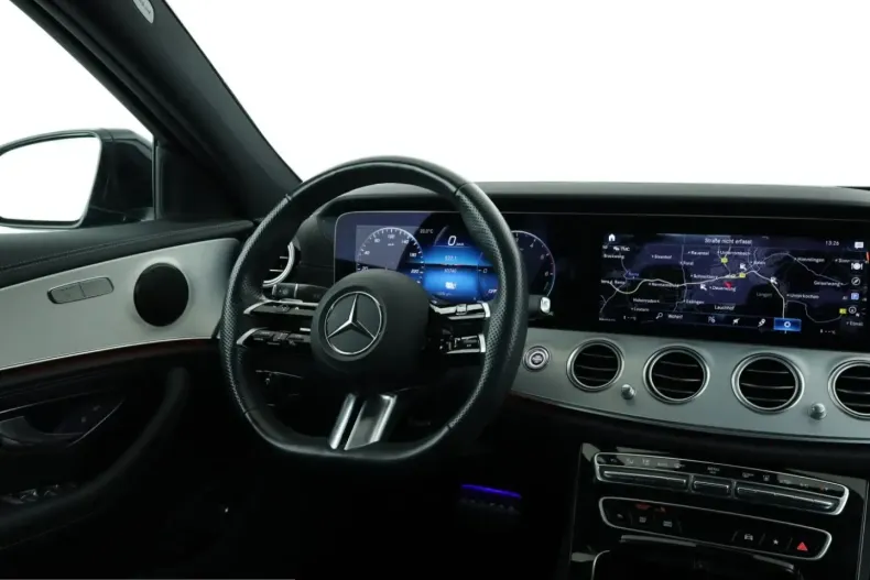 Mercedes-Benz E 300 (Clasa E) din 2022 cu 63.732 km - oferta MER224792 - foto 10