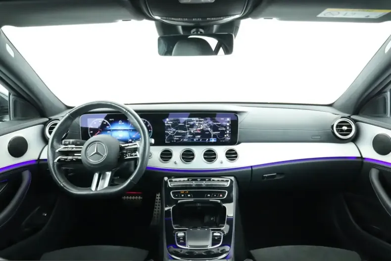 Mercedes-Benz E 300 (Clasa E) din 2022 cu 63.732 km - oferta MER224792 - foto 19