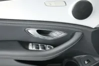 Mercedes-Benz E 300 (Clasa E) din 2022 cu 63.732 km - oferta MER224792 - foto 20