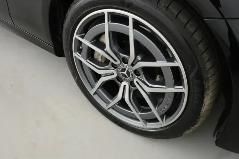 Mercedes-Benz E 300 (Clasa E) din 2022 cu 63.732 km - oferta MER224792 - foto 21