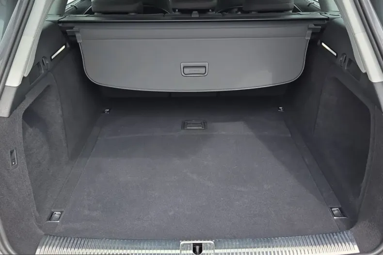 Audi A4 din 2022 cu 49.835 km - oferta AUD224793 - foto 12