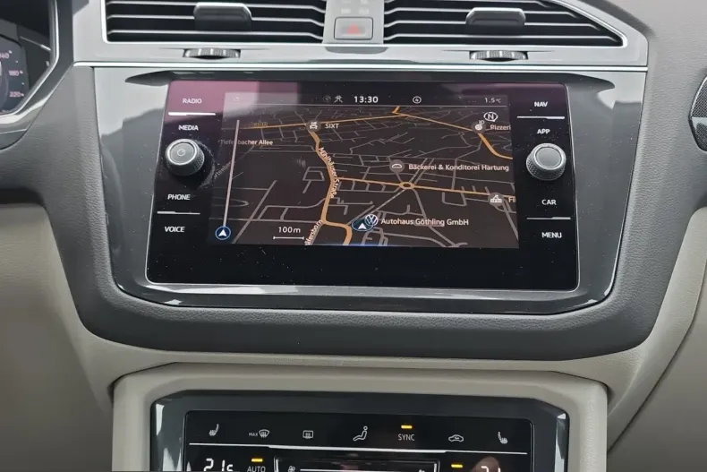 Volkswagen Tiguan din 2024 cu 42.065 km - oferta VOL224795 - foto 7