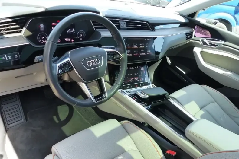 Audi e-tron din 2022 cu 61.150 km - oferta AUD224800 - foto 9